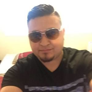 Meet your Posher, Moises